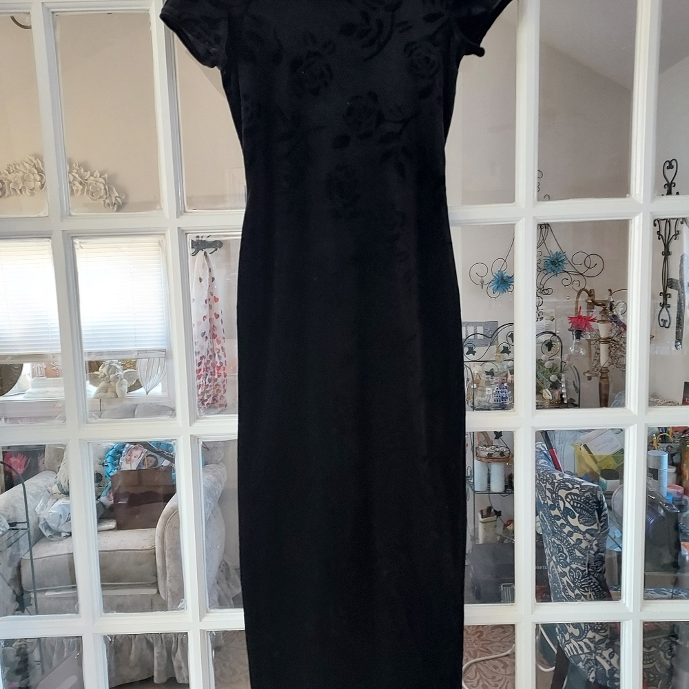BLACK Velvet Dress